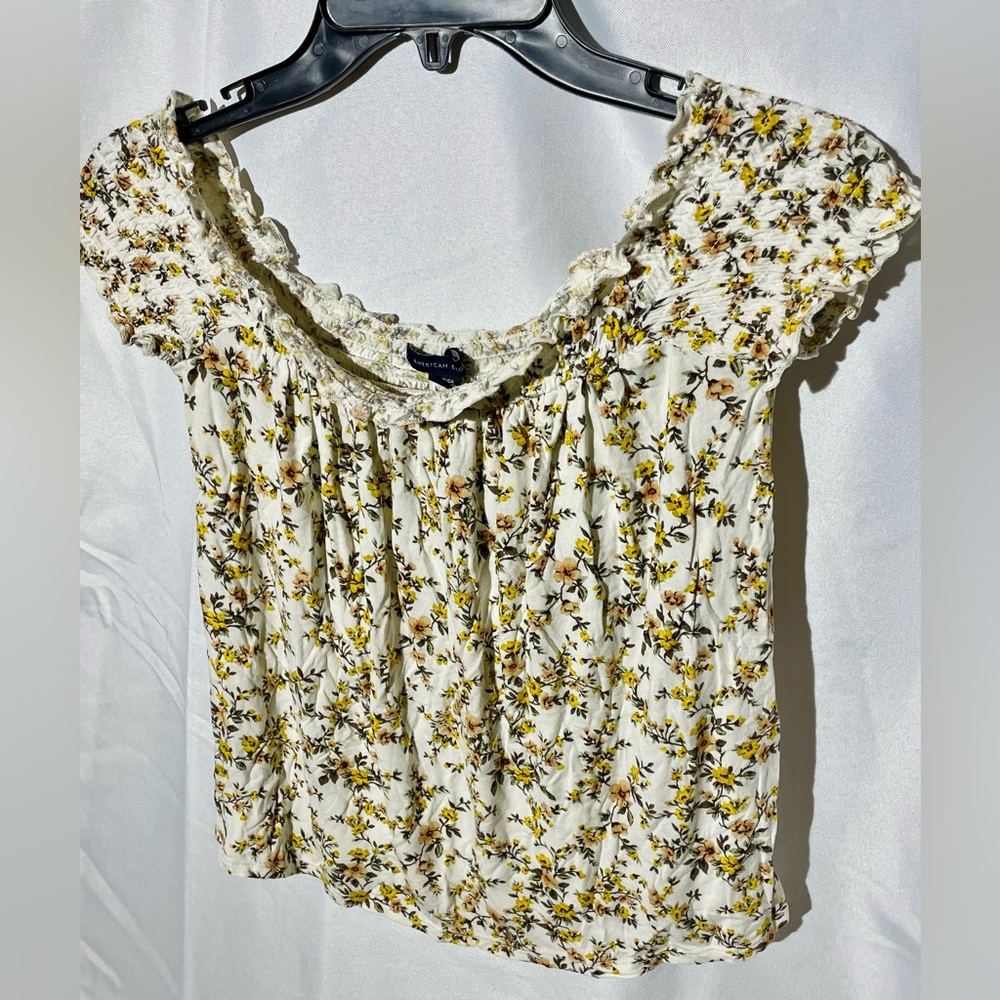 American Eagle Floral Strapless Blouse